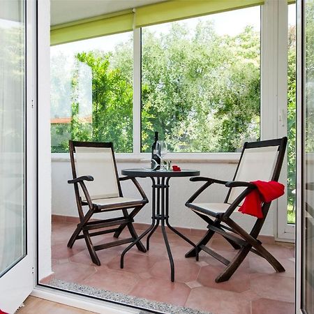 Cerin Apartment Ровин Екстериор снимка