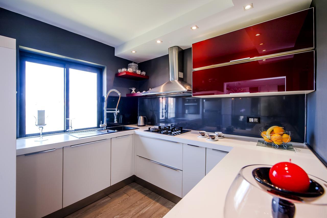 Cerin Apartment Ровин Екстериор снимка
