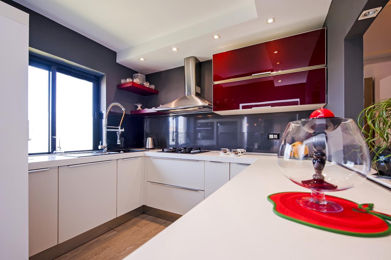 Cerin Apartment Ровин Екстериор снимка