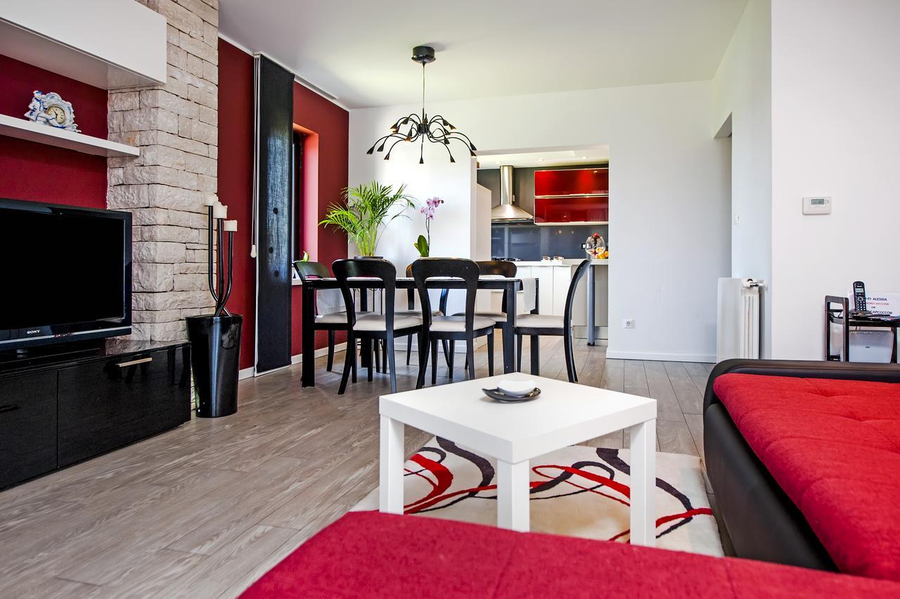 Cerin Apartment Ровин Екстериор снимка