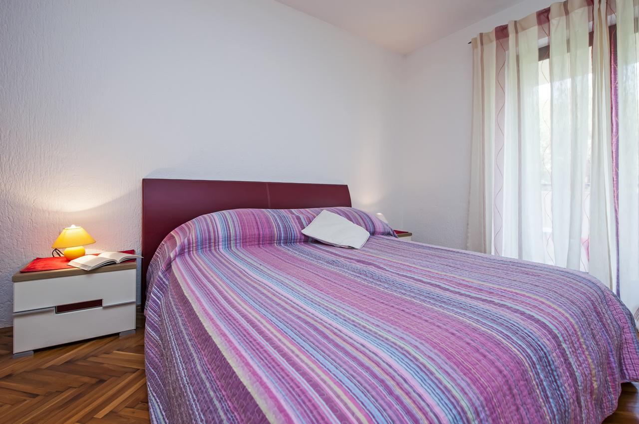 Cerin Apartment Ровин Екстериор снимка